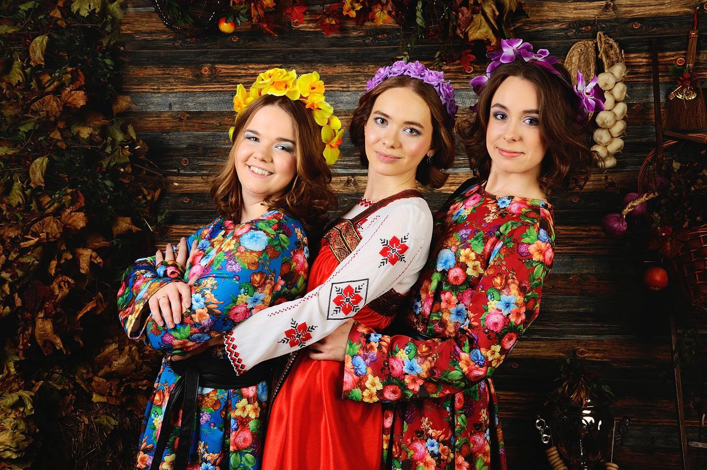наряд для девушки на корпоратив в русском народном стиле фото 1