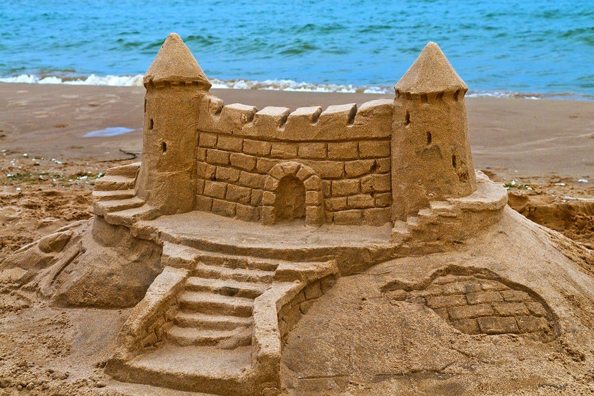 соревнование на строительство песчаного замка