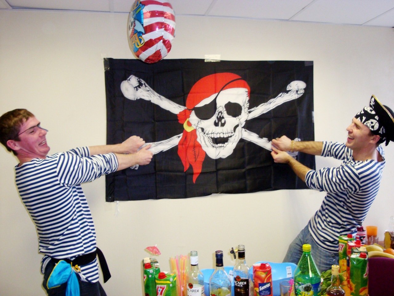 организация пиратской вечеринки фото 18
